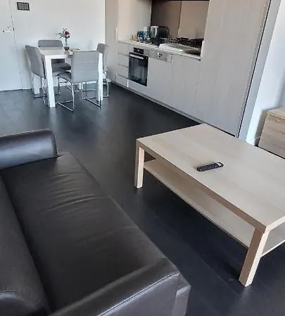 1Bed & Large Study In The Heart Of Parramatta Apartment Sydney Exterior photo